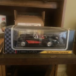 Die-Cast Metal Collection 1957 Chevrolet Corvette Black Red 1:18 Scale Deluxe
