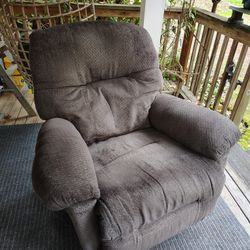 Manual Swivel rocker recliner - FREE