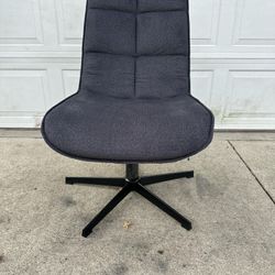 New oversized office desk chair - dark gray