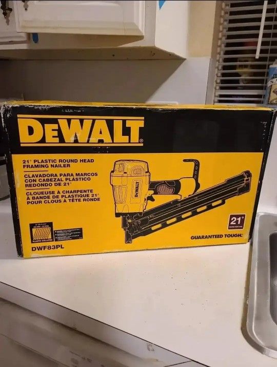 $150 PRICE IS FIRM NO LESS!!!
DEWALT Pneumatic 21-Degree Collated Framing Nailer
