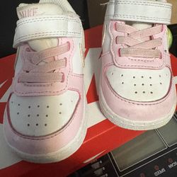 4c Pink nikes