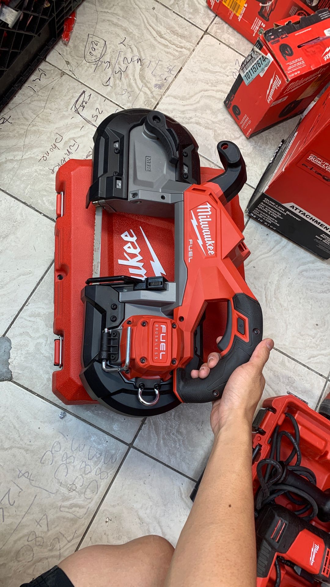 Milwaukee M18 Fuel Deep Cut Band Saw New Model Deep Cut Band Saw