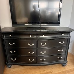 Vintage Black Curved Front Dresser / TV Stand – 8 Drawer Wide Console – ~64”
