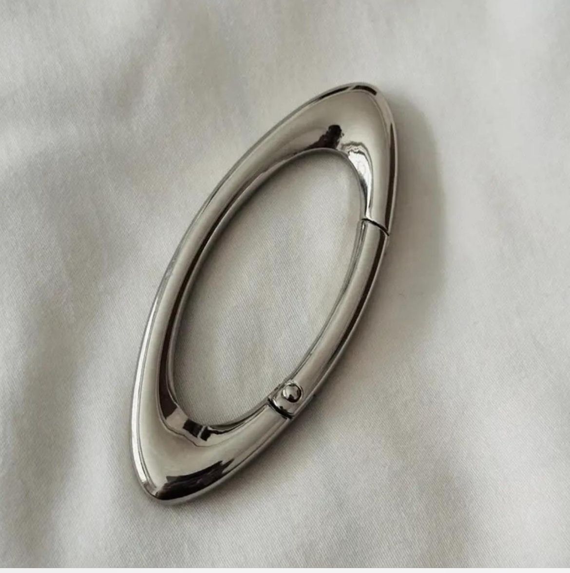 Y2K Oakley Style Oval Carabiner 2oz heavyweight key holder BRAND NEW