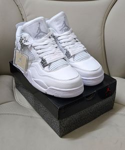 Jordan 4 Retro