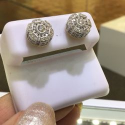 Sterling Silver Mossenite Diamond Earrings With Screw Back Available In Stock ..💎💎