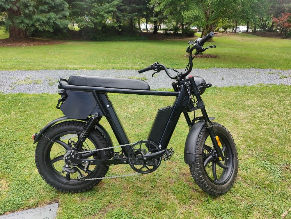 Ebike Juiced HyperScrambler 52v 31+mph Full Suspension Fat Tire Moped Style Electric Bicycle