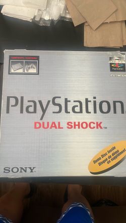 Sony PlayStation SCPH-7501 system complete