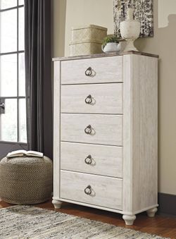 New tall dresser! Other bedroom set pieces available