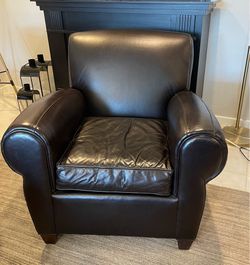 Pottery Barn Leather Club Chair Manhattan