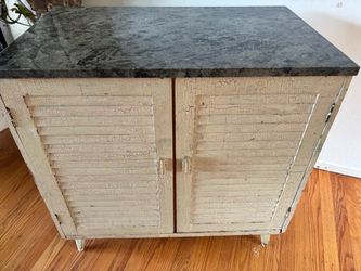Storage table