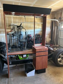 Barber desk / vanity