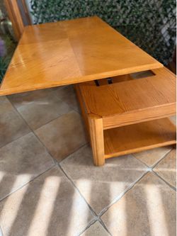 Coffee Table with Lift Top