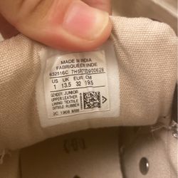 Converse  All Star Chuck Taylor Kids Shoes Black, Size 1 