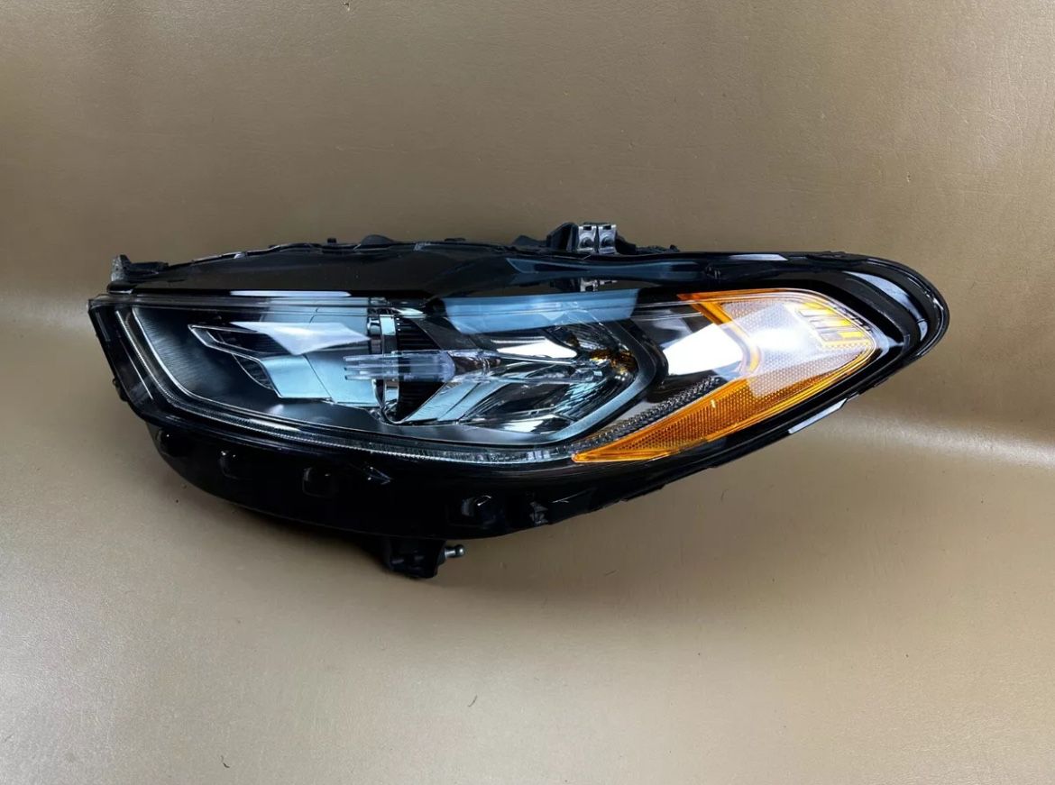 Headlight Ford Fusion 2017-2020 OEM Halogen With LED
