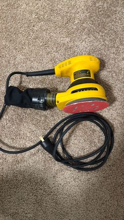 DEWALT 5-Inch Variable-Speed Random Orbit Sander (D26453)