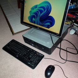HP Desktop PC Intel C2D@3Ghz with 19" LCD monitor keyboard mouse - $125 (Schererville)

