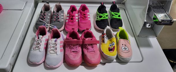 Girl Shoes Size 9k