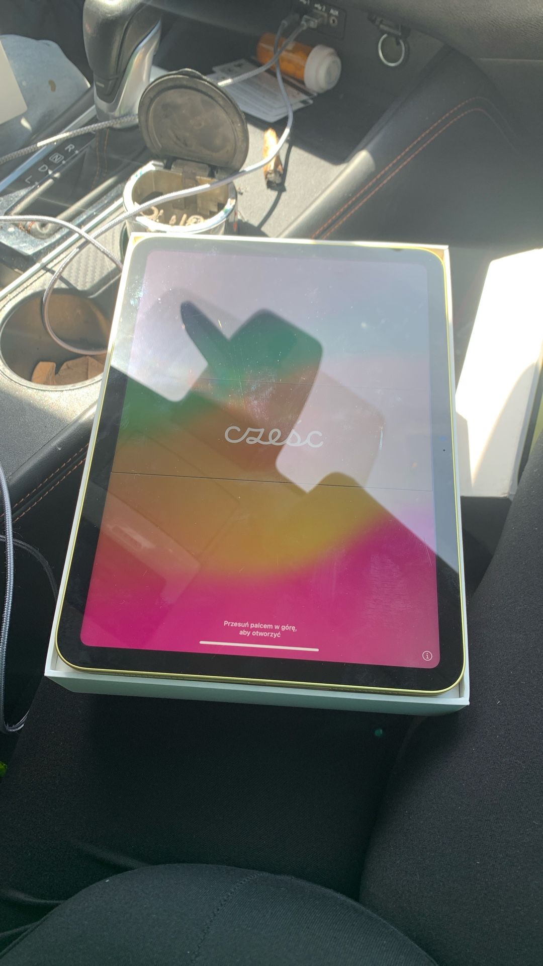 I Pad ( 10th generation)