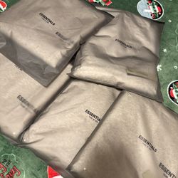 *make a offer* ESSENTIALS HOODIES 