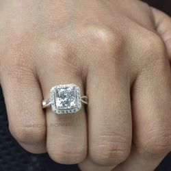 3.05ct Cushion Cut Diamond Ring