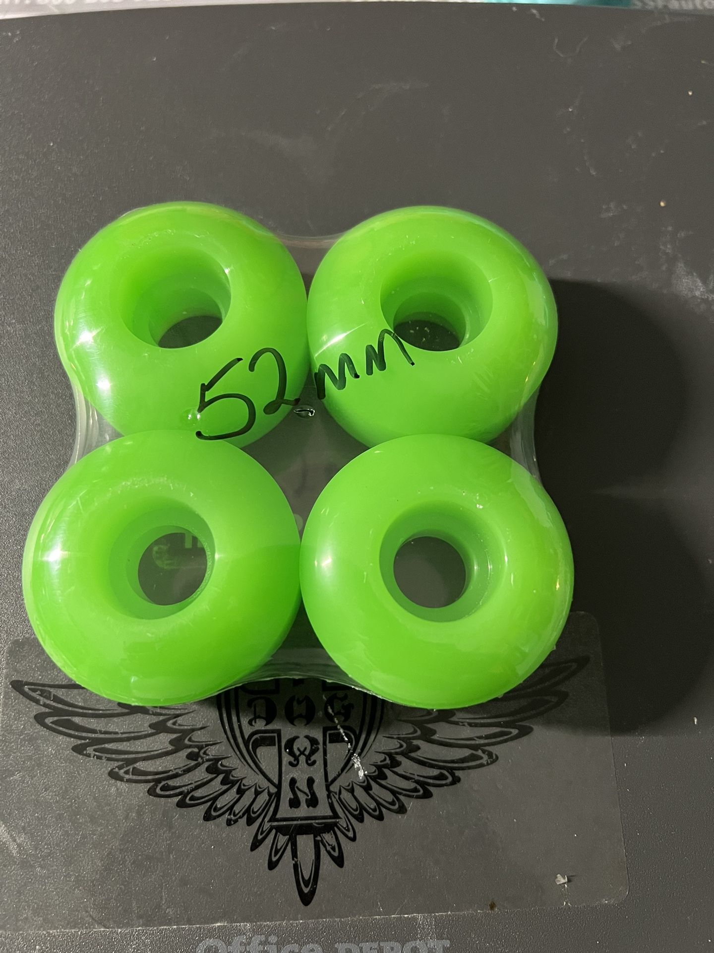 Skateboard Set Of 4 Wheels 52mm GREEN