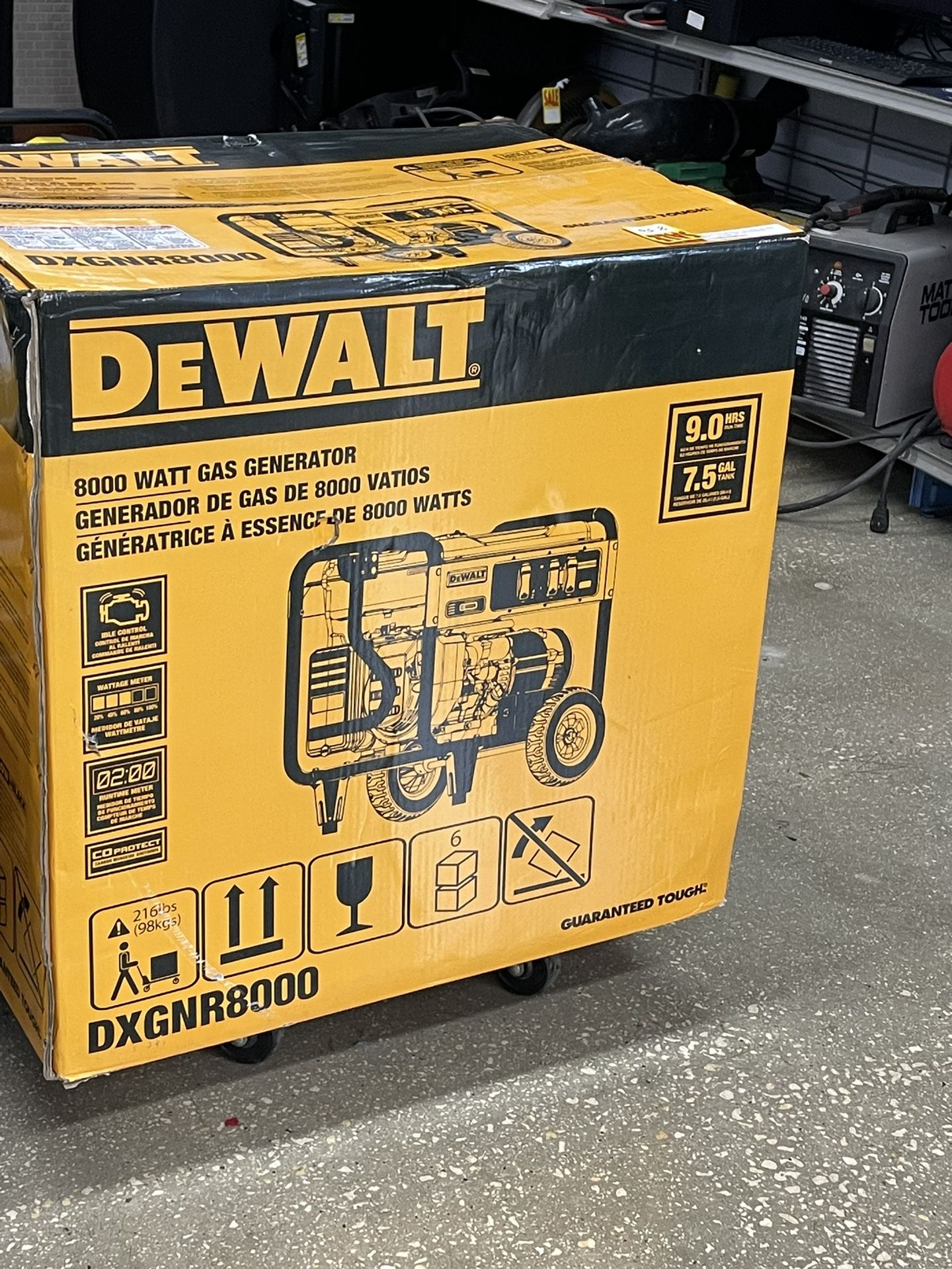 New Dewalt 8000 Watts Gas Generator Model: DXGNR8000