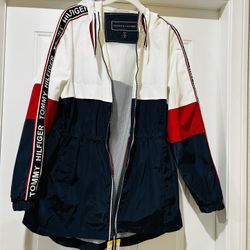 Tommy windbreaker size S Woman