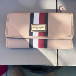 Tommy Hilfiger wallet  