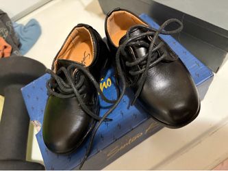 Dress shoes