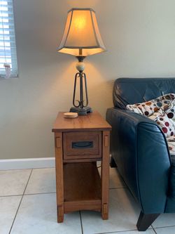 2 Side tables with Lamps