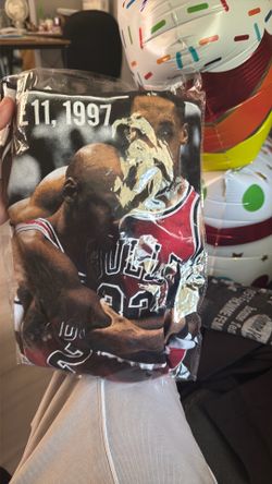 MICHAEL JORDAN FLU GAME SHIRT 2X
