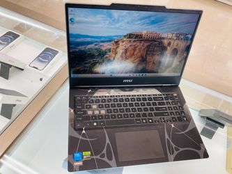 Nvidia RTX 5060 32GB RAM 1TB SSD I7 Cyborg MSI