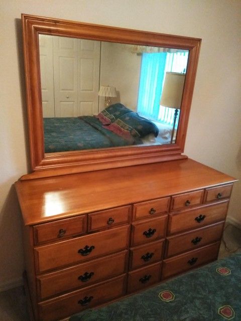 Sumter Furniture Co. Korn Industries Bedroom Set