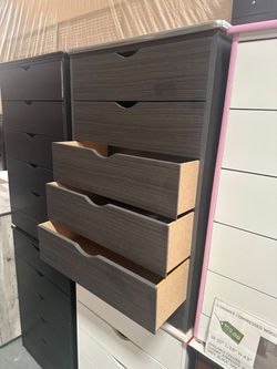 5 drawers dresser / Five drawers dresser