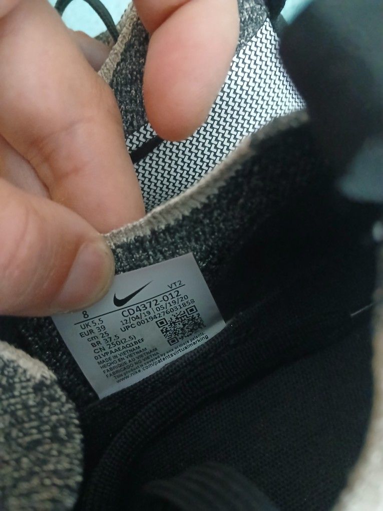 Size 8 Woman's Nike Reacts $20 Obo