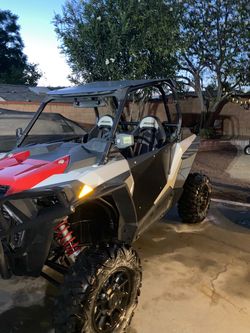 Polaris RZR 2-Seat