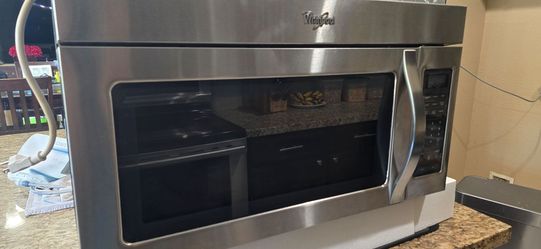 Whirlpool 1.7 Cu Ft Over-the-Range Microwave WMH31017AS-4 Working AS-IS