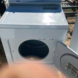 Dryer 220 V Good Working Conditions 