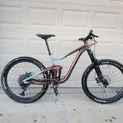 Giant Trance X 2 Size M.  Rode Maybe 2 Time!