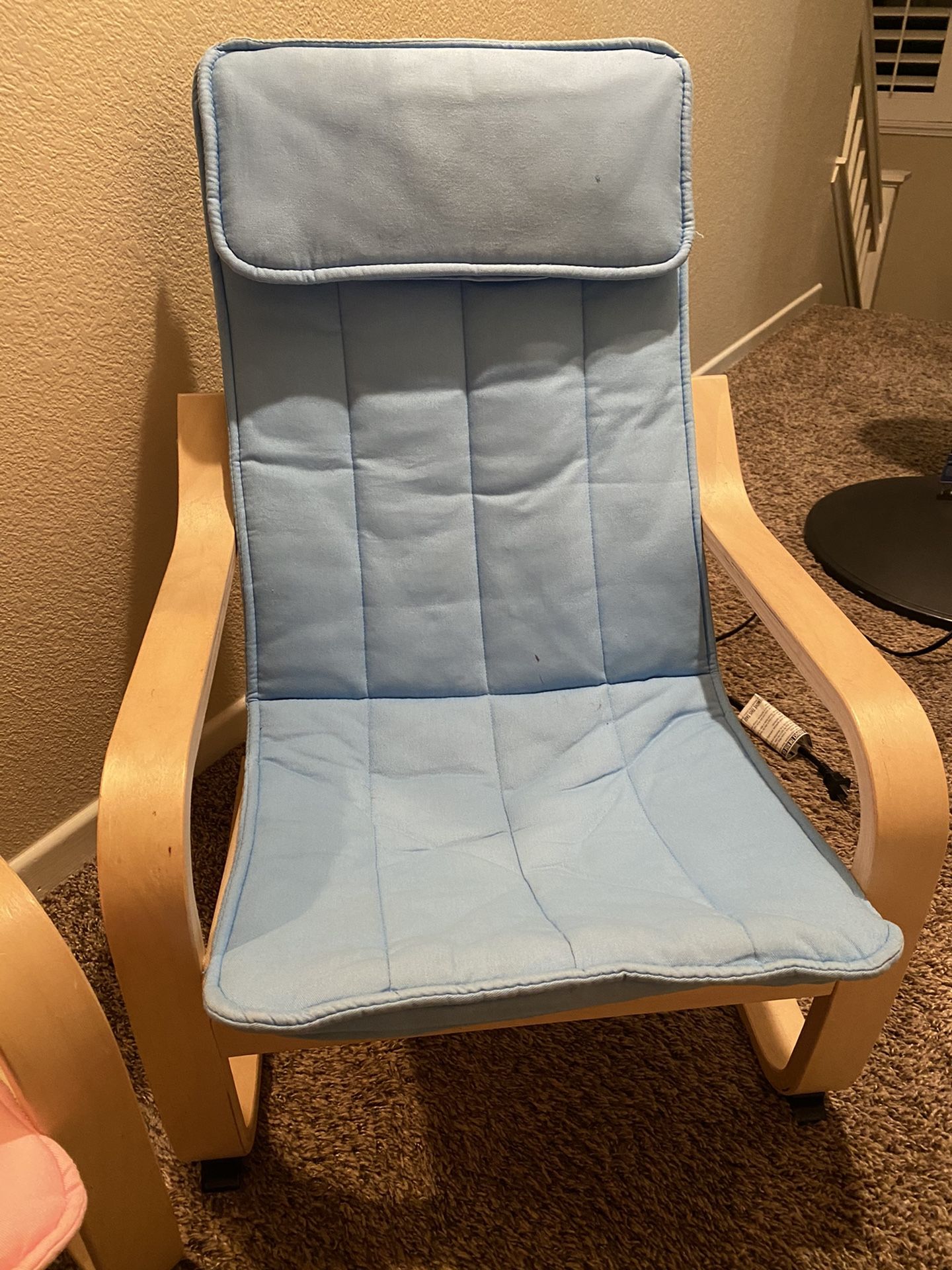 2 KIDS CHAIR