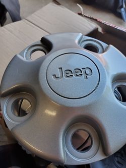 Hub caps chevy toyota nissan jeep