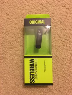 NWT wireless Bluetooth stereo headset