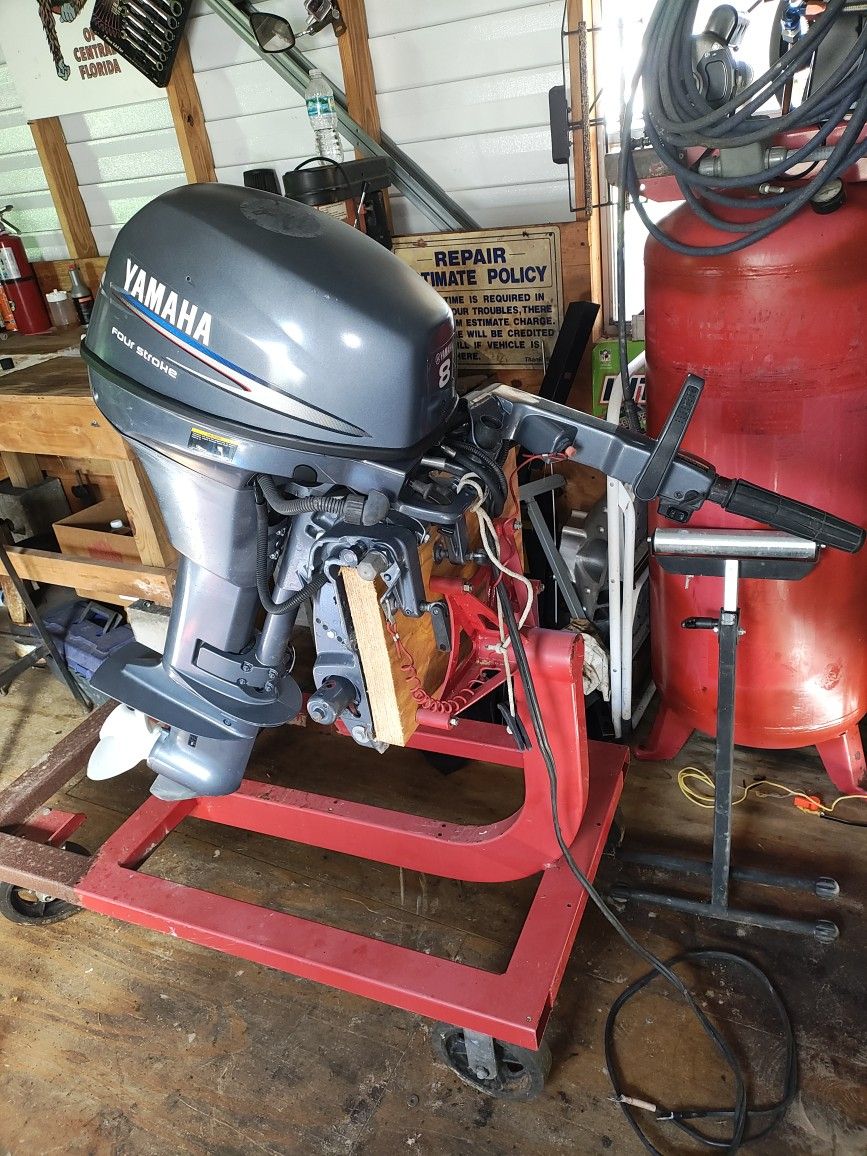 Yamaha T8 Outboard 4 Stroke Long Shaft. 