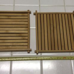 2 Bamboo  Decorative  Mat/trivet?