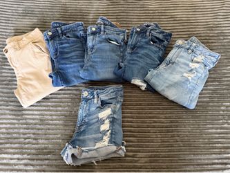 Women’s Size 4R American Eagle Jeans