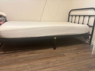 Twin bed