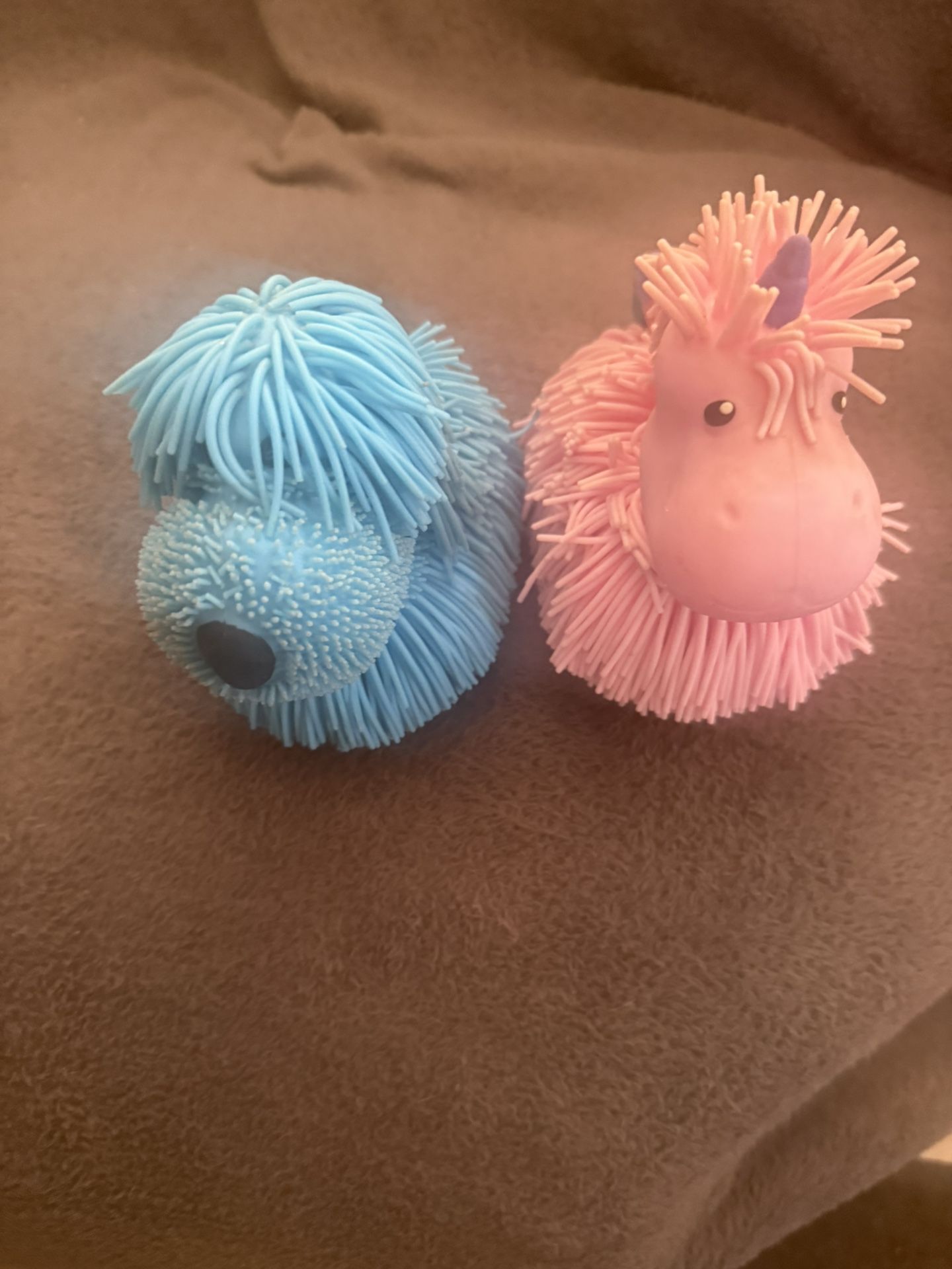 Sensory toy, they walk and bark