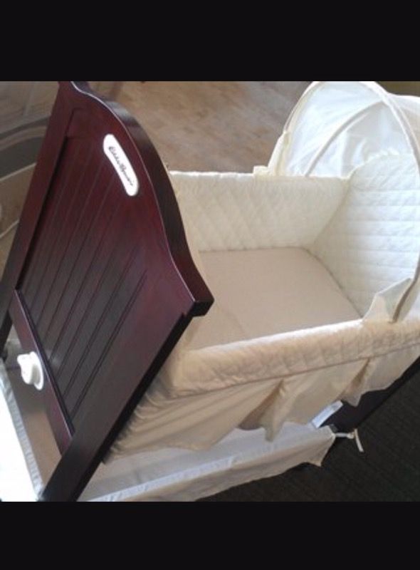 Eddie bauer bassinet