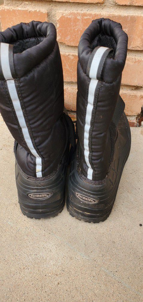 Men's Snow Boots - Size 8 - Excellent Condition 